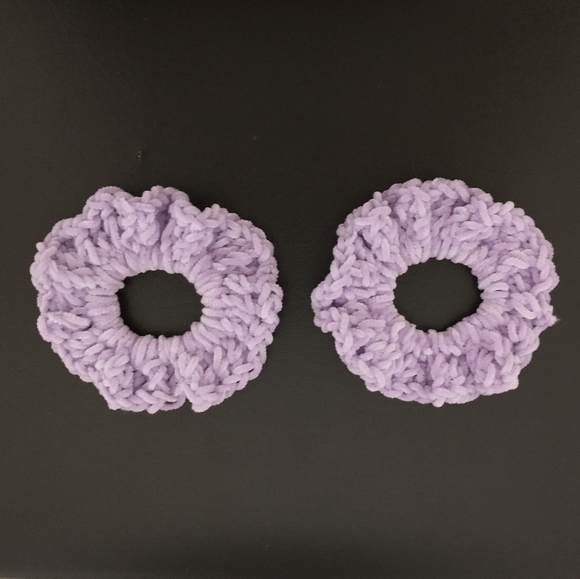 SOLD - Set of 2 Velvet Lilac Crochet Scrunchies - Picture 2 of 5